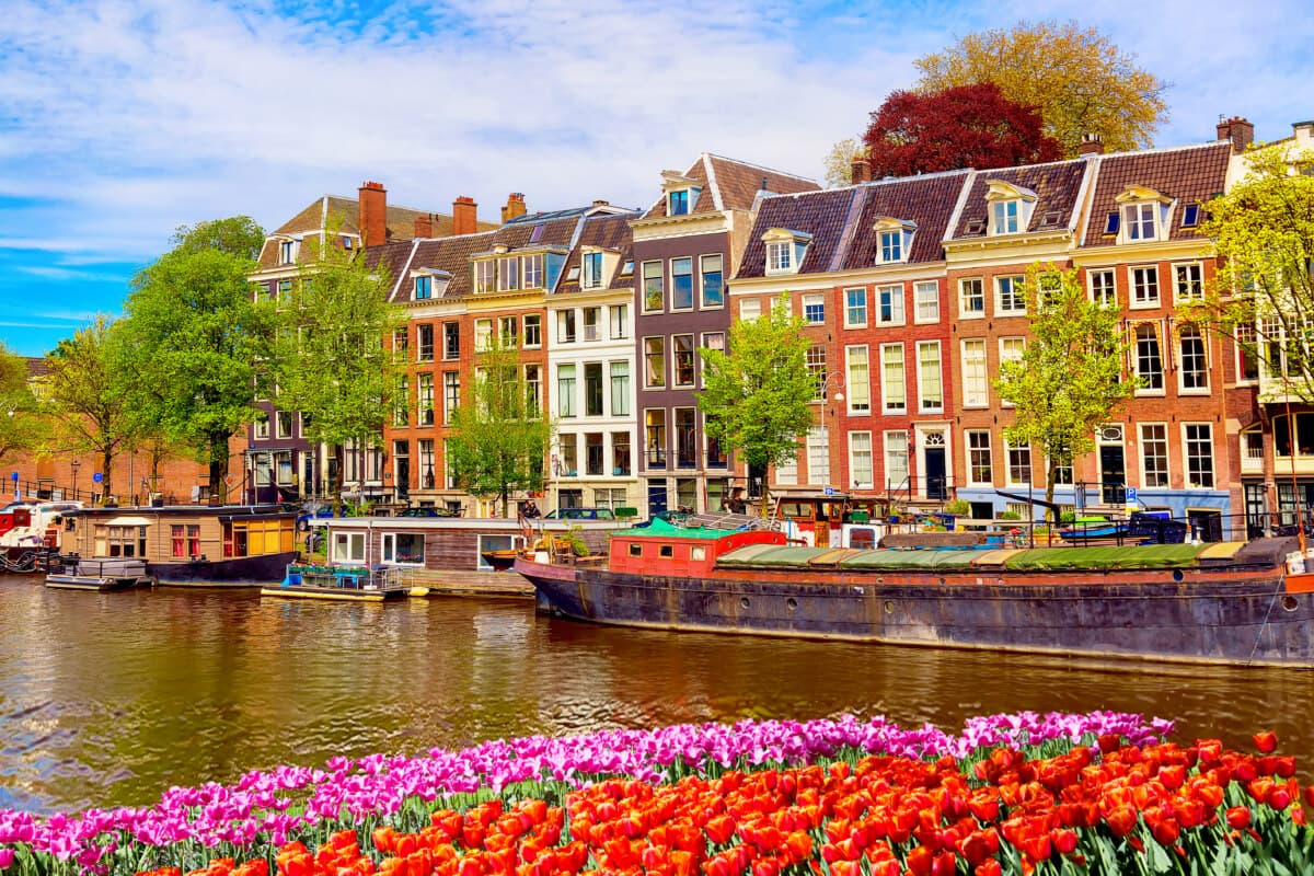 How to Get Around Amsterdam: 10 Insider Secrets for Easy City Navigation