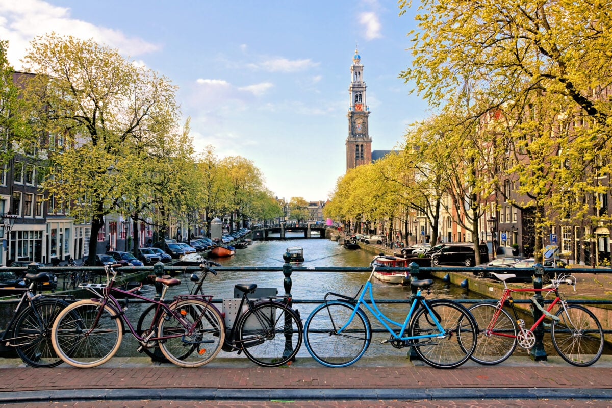 Featured image for article: 10 Pin‑Drop Perfect Places for Fall Colors in Amsterdam (Exact Spots, Zero Guesswork) - Amsterdam Local Gems blog