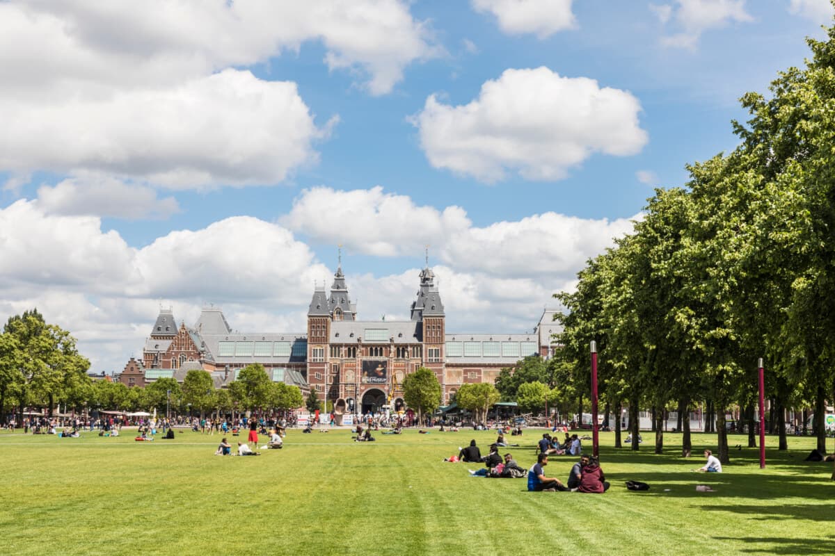 10 Photogenic Spots in Amsterdam: Where to Capture the Perfect Picture