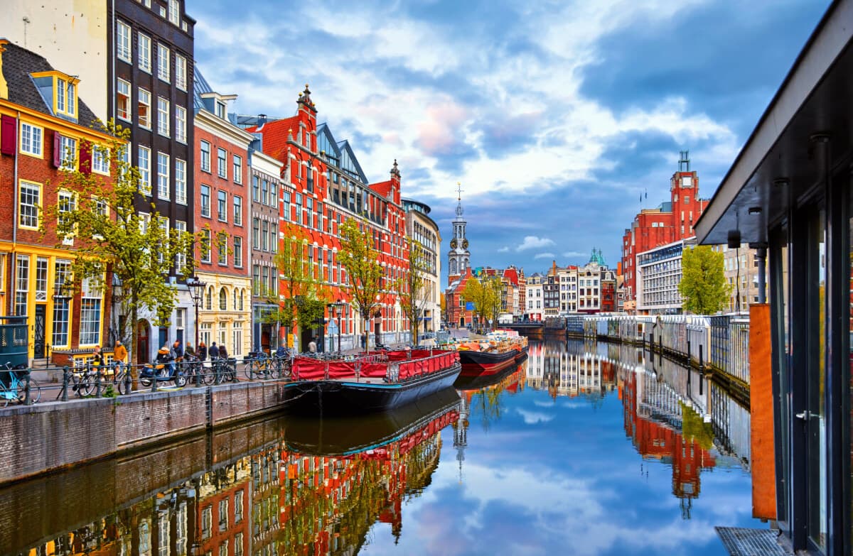 Solo Travel in Amsterdam: A Guide to Exploring the City Alone