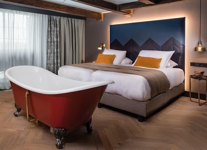 The Hendrick’s Hotel: Where Golden Age Romance Meets Banking Heritage