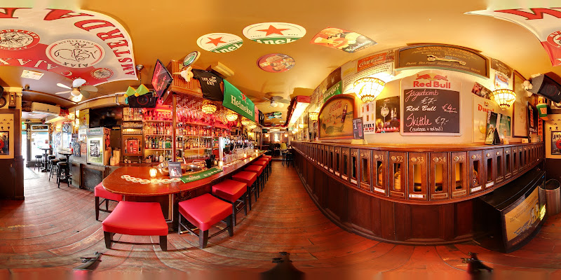 Café Lange Leo – Authentic Brown Café with Heineken Star Serve Excellence