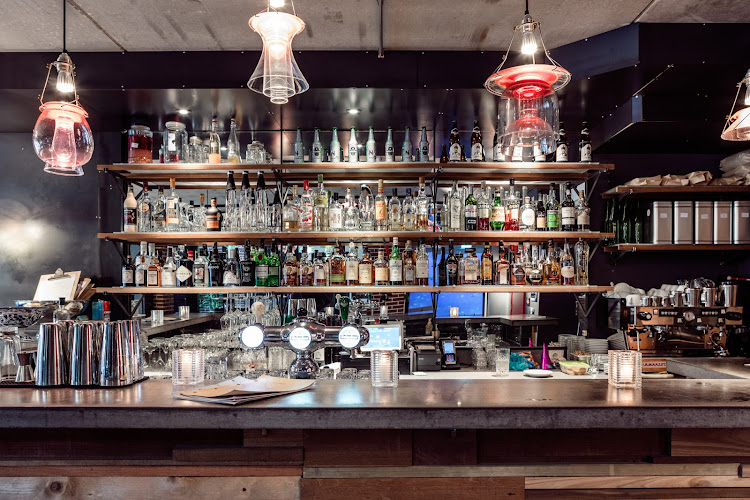 Kevin Bacon Bar (Thai Restaurant & Cocktailbar) - Amsterdam