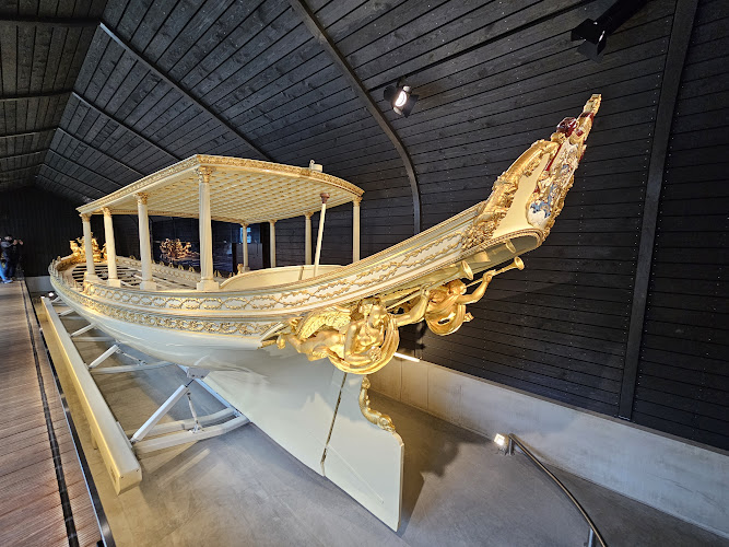 The king’s sloop