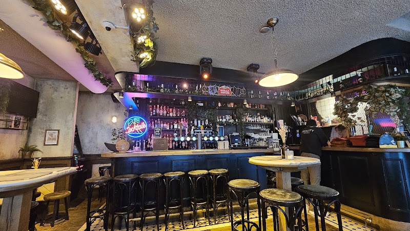 Trinity Cafe - Amsterdam