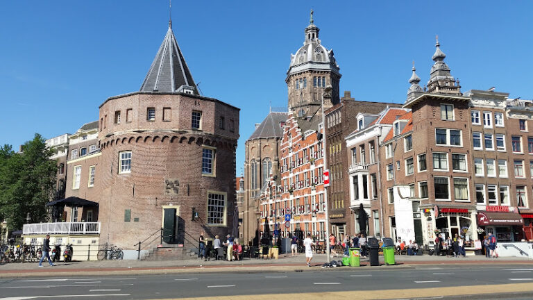 Weeping tower 3 Weeping tower - Amsterdam