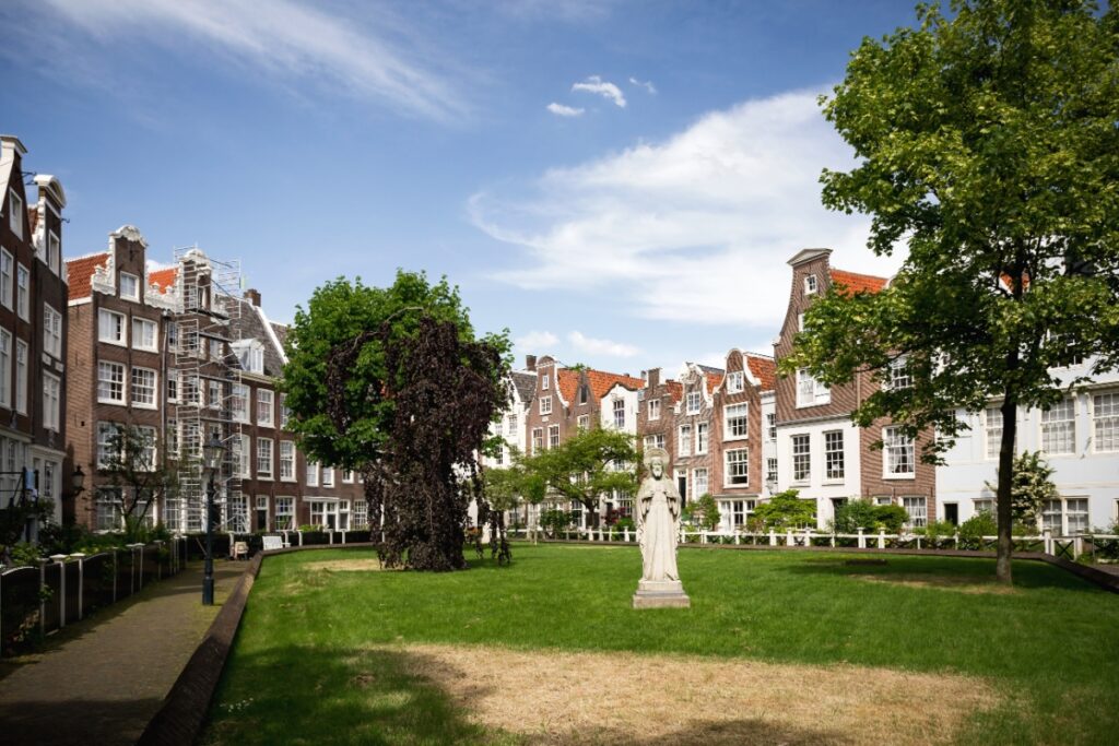 Begijnhof Historical landmark in Amsterdam, Netherlands
