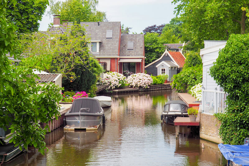 Waterland: Exploring Amsterdam's Rural Backyard 6 Canal and beautiful houses in Canal in Broek in Waterland, Netherlands