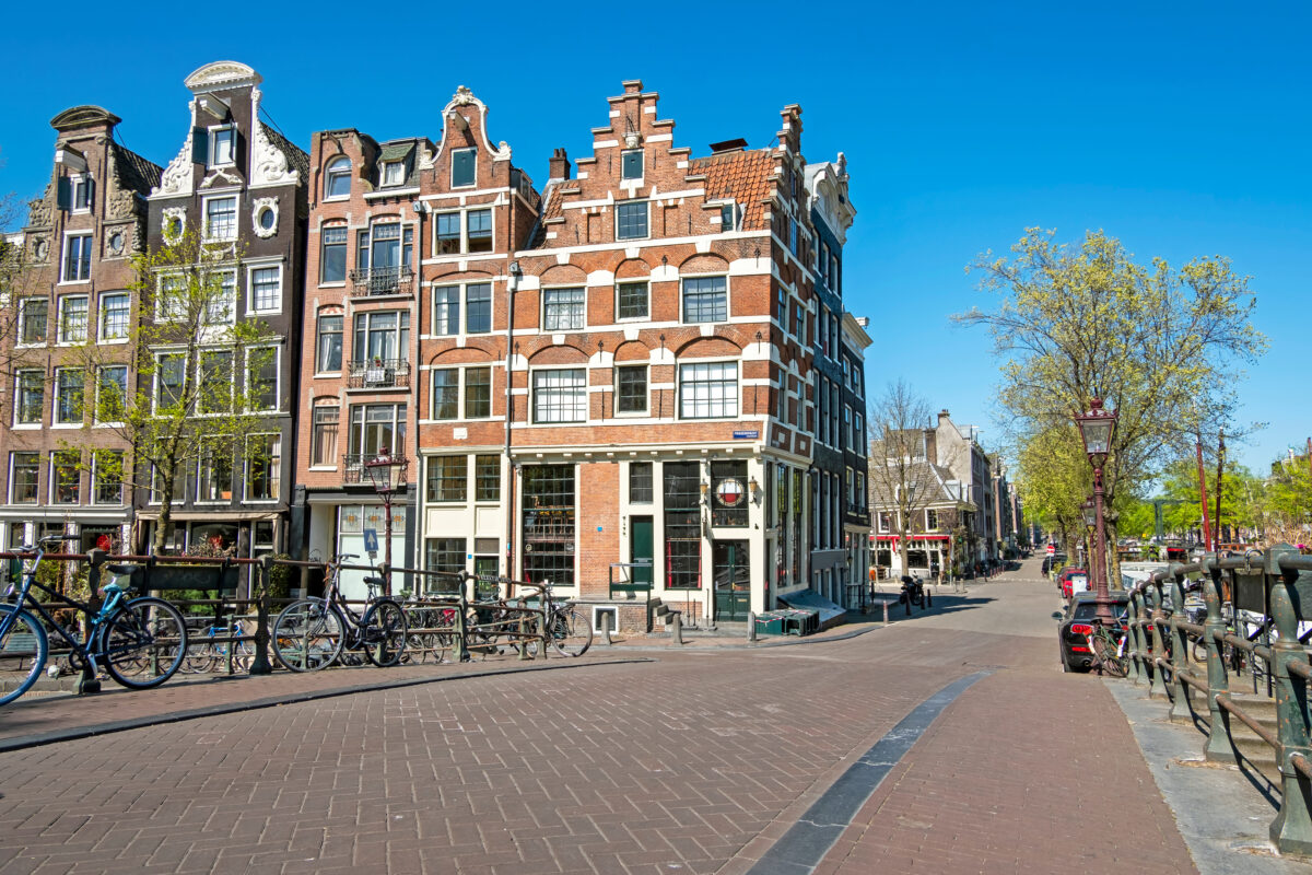 Where to Stay for Amsterdam Dance Event: 2026’s Top Areas & Insider Tips 1 Scenic view of the Jordaan neighborhood in Amsterdam, featuring historic buildings and picturesque canals.