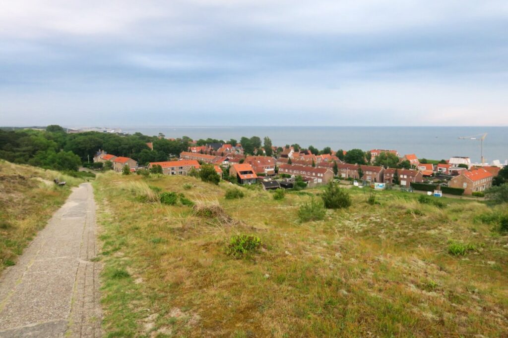 Walking the Netherlands' New Long-Distance Salt Path: A Journey Through Nature and Culture 3 Salt Path hiking trail by the Wadden Sea in the Netherlands